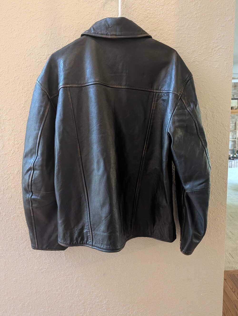 Reformation Veda Bennet Oversized Leather Bomber - Picture 2 of 9